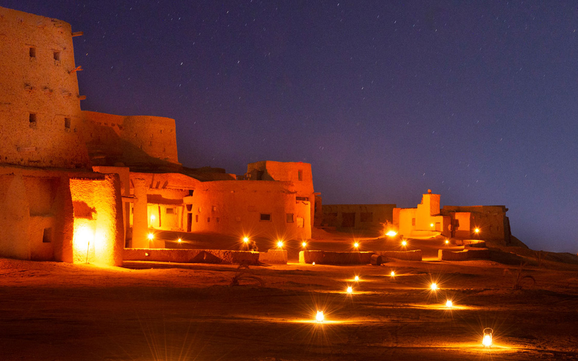 media.topic.imagealternatetextformat